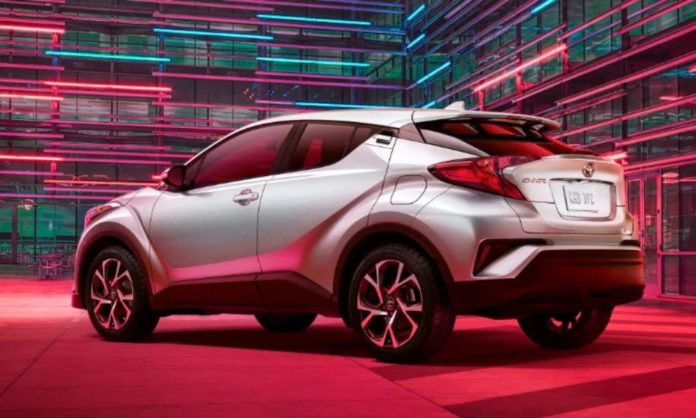 Honda Vezel vs Toyota CHR - Which One Should You Buy?