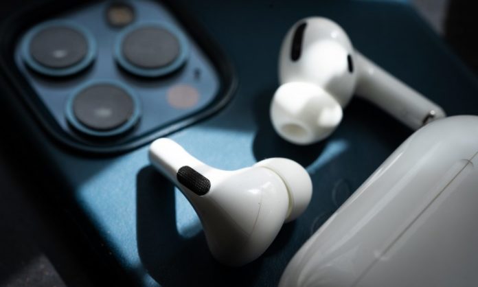 apple airpods and new design