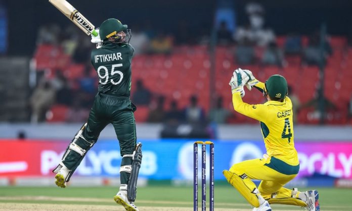 Pak v Aus match in taking place