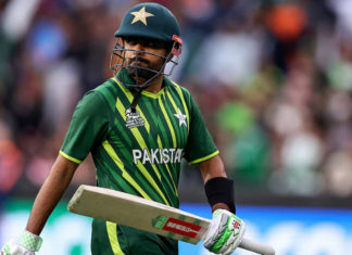 babar-azam-not-satisfied-with-leaving-opening