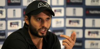 shahid-afridi-unhappy-babar-azam-shaheen-afridi