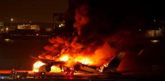 tokyo airport flight collision