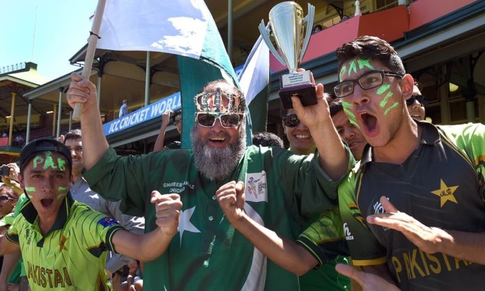 Happy Pakistani Fans