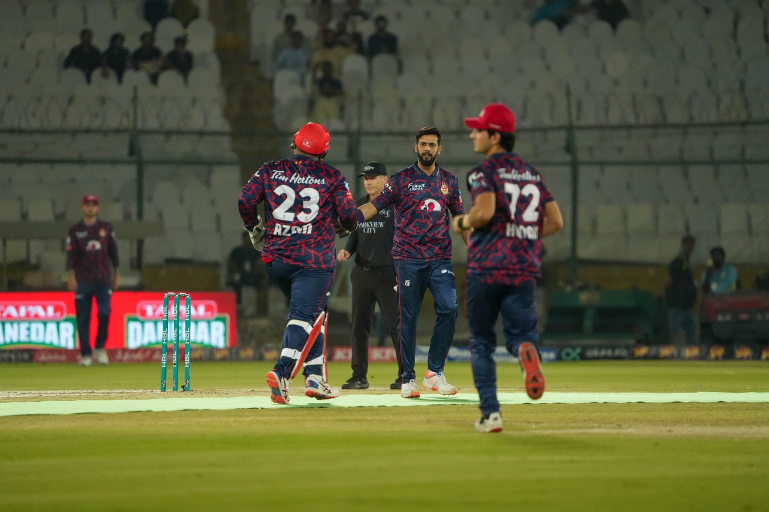 misbah-ul-haq-questions-islamabad-united-bowling-tactics