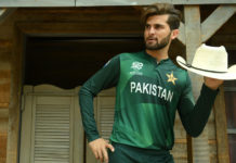 fans-furious-as-pakistan-cricketers-cowboy-photos-go-viral