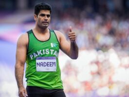 gifting-arshad-nadeem-a-new-social-bandwagon