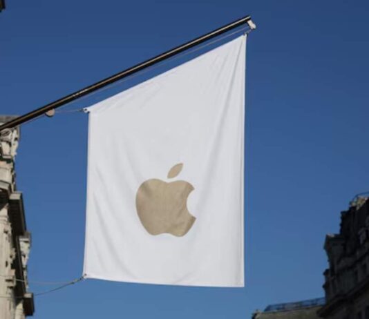 Apple Accused of Illegally Monitoring and Silencing Workers