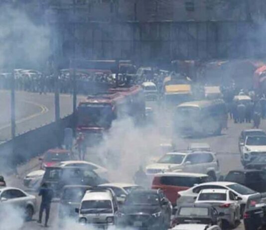 Smog engulfs Lahore