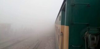 Fog Causes Train Delays Across Pakistan