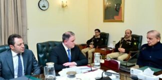 Pakistan, Azerbaijan Agree to Boost Bilateral Ties in Trade