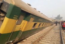 Shalimar Express Derails Near Shahdara, Lahore