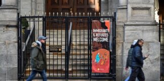 Trump Refugee Embargo Cancels Hope for Afghan Migrants in Pakistan