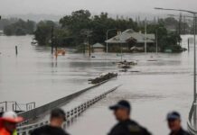 One Dead, Thousands Urged to Evacuate as Floods Hit Australia’s Northeast