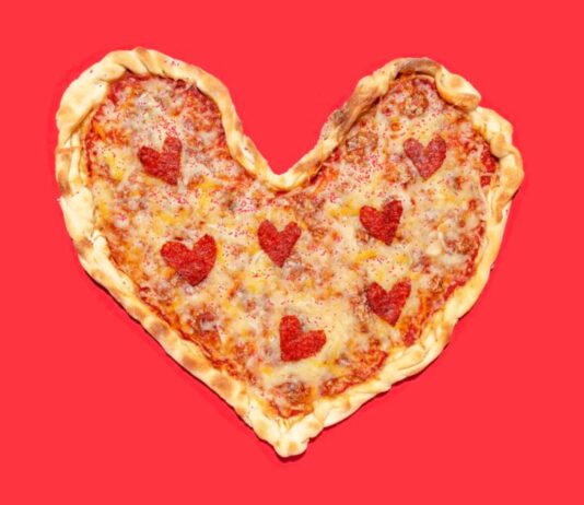 Free Food and Discounts to Avail at Restaurants this V-Dayy