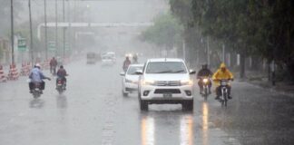 Western Wind System Brings Rain To Karachi