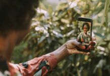 'Social Media Filters Can Trigger Depression' Expert Claims