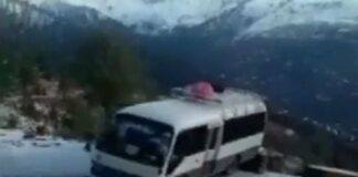 Five Killed as Bus Plunges into Ravine in Azad Kashmir