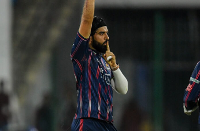 aamir-jamal-fined-after-karachi-kings-hold-nerve-in-psl-thriller