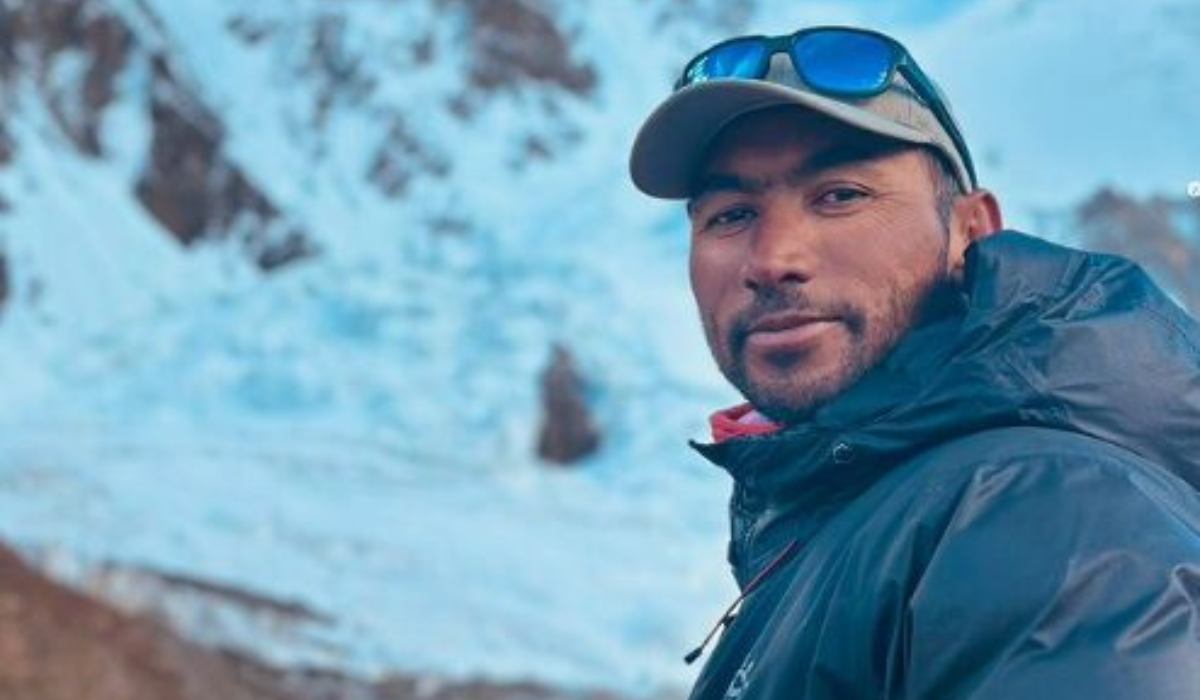Sirbaz Khan Sets Historic Milestone