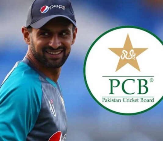 Even though he's leaving his official position, Shoaib Malik was adamant that he's still dedicated to Pakistan cricket.