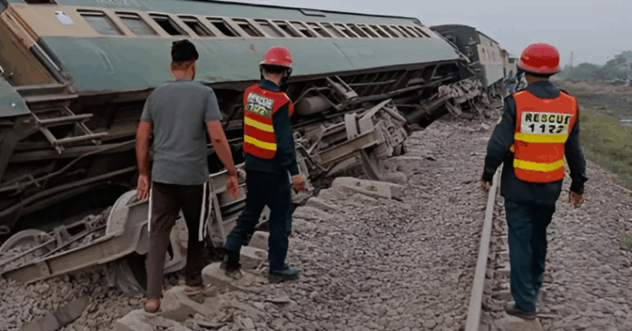 Train Derails Near Faisalabad, Injuring at Least 25