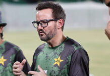 mike-hesson-reaffirms-faith-in-babar-azam-rizwan