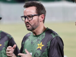 mike-hesson-reaffirms-faith-in-babar-azam-rizwan