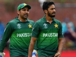 sarfaraz-jokes-about-coaching-hasan-ali
