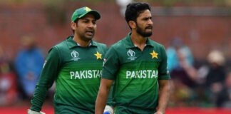 sarfaraz-jokes-about-coaching-hasan-ali