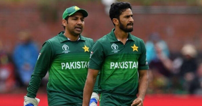 sarfaraz-jokes-about-coaching-hasan-ali