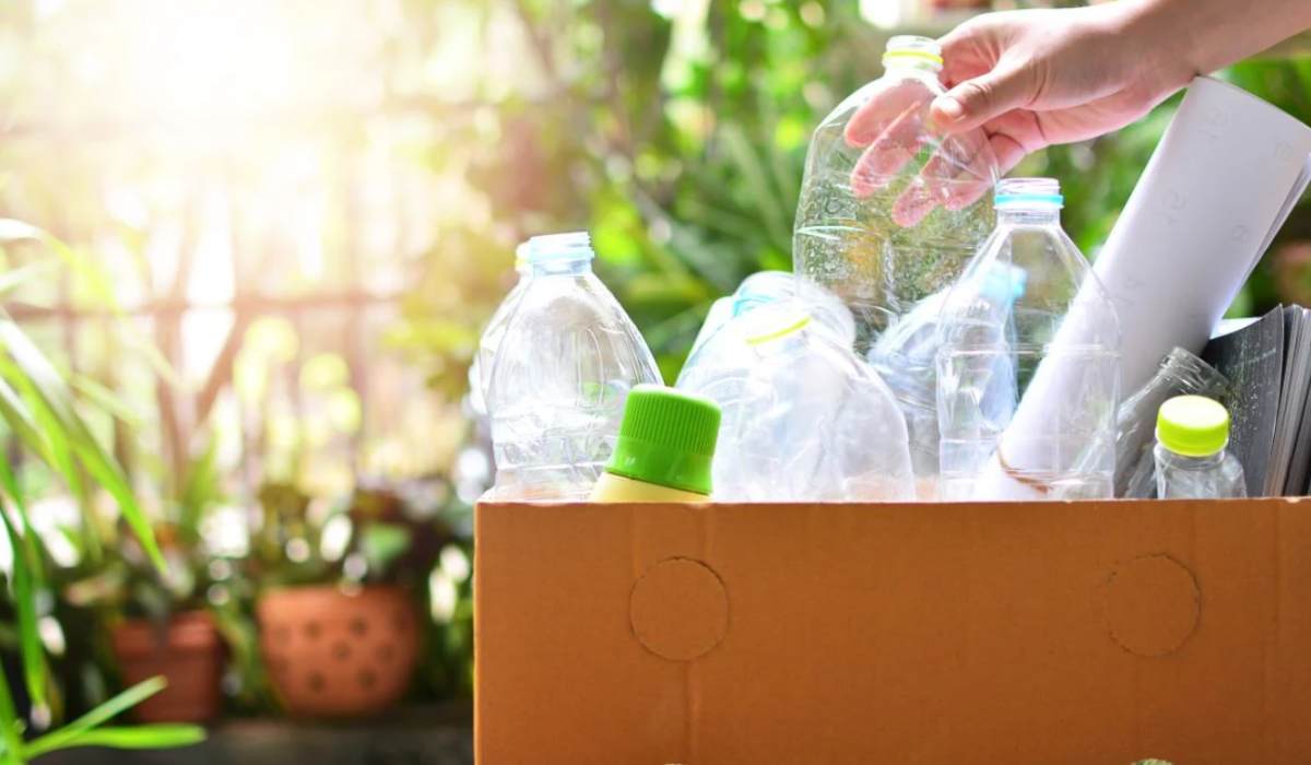 opt-for-reusable-water-bottlea