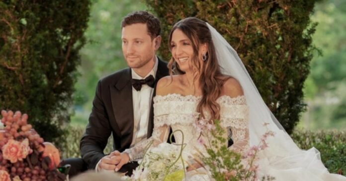 Daughter-of Shah-of-Iran-Marries-in-a-Dreamy-Paris-Wedding