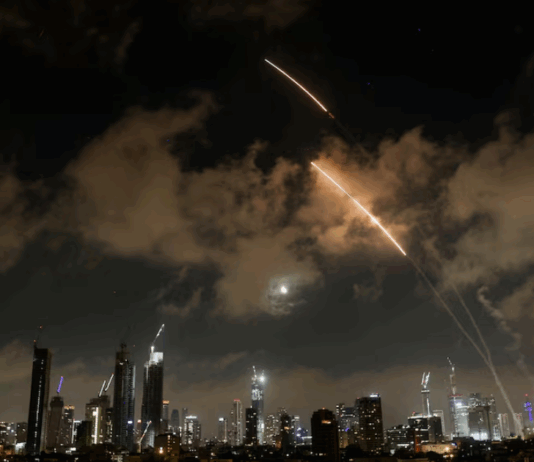 explosions-rock-tel-aviv-and-tehran-in-sixth-day-of-war