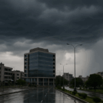 is-pakistan-facing-two-different-seasons-at-once