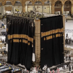 kaaba-is-replaced-with-kiswa-as-new-islamic-year-begins