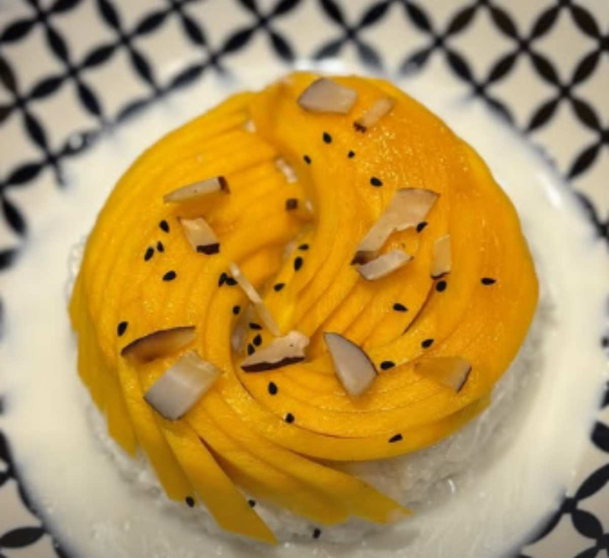 mango-sticky-rice-from-routine