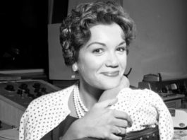 connie-francis-singer-of-pretty-little-baby-dies-at-87