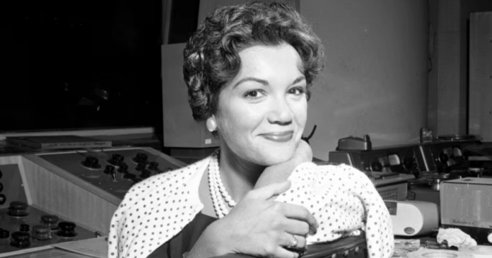 connie-francis-singer-of-pretty-little-baby-dies-at-87