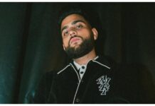 we-are-one-nation-one-blood-karan-aujla-spots-pakistani-fan-during-concert