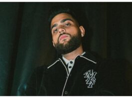 we-are-one-nation-one-blood-karan-aujla-spots-pakistani-fan-during-concert