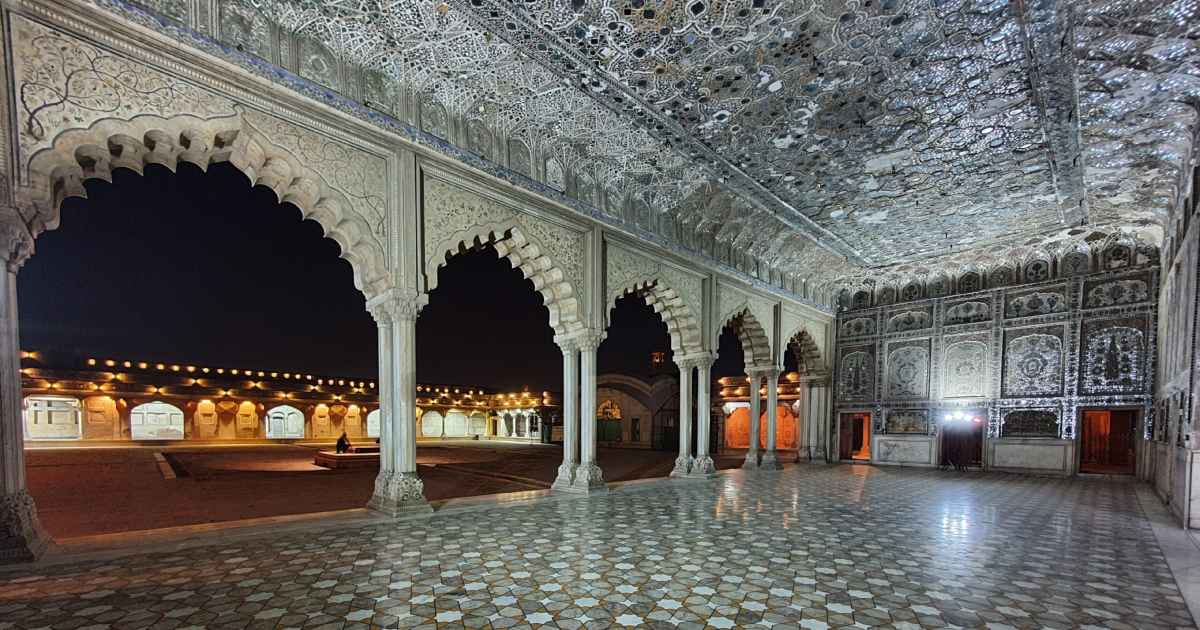 sheesh-mahal