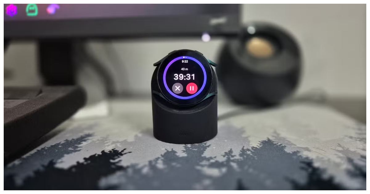 desk-watch