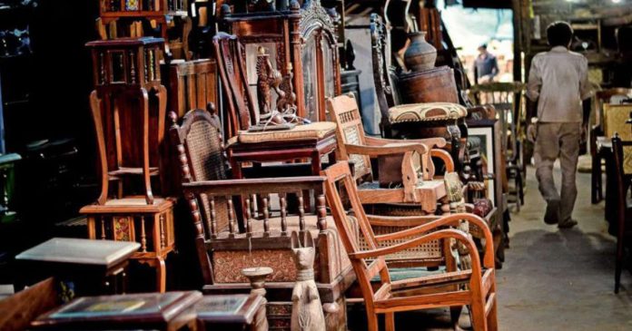 Furniture Stores in Mumbai vs Furniture Stores in Delhi
