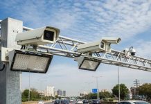 Karachi e-challan lane violation, Shara-e-Faisal, Karachi Traffic Police, E-Challan, TRACS, Lane Discipline, Smart Cities Pakistan, Digital Traffic Fines