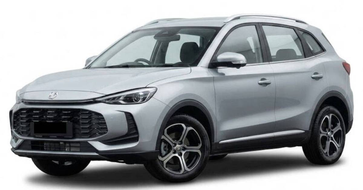 Front three-quarter view of the silver 2nd Gen MG ZS compact SUV isolated on a plain white studio background.