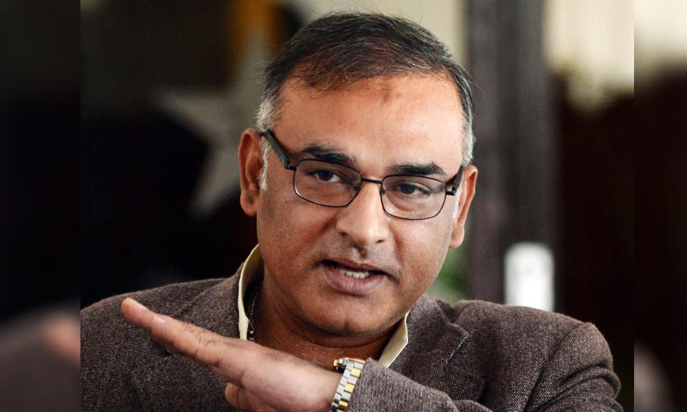 Amir Sohail lead
