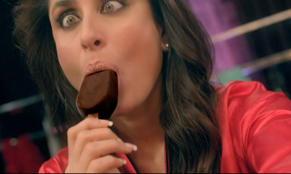 Kareena Kapoor Fails to Get Perfect Magnum Selfie - Brandsynario