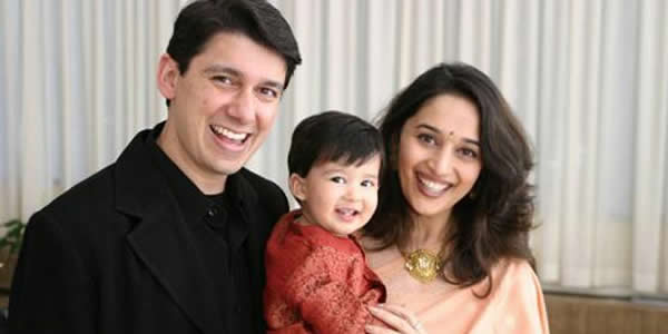 madhuri-dixit-family-pics-madhuri-dixit-husband-sri-ram-nene