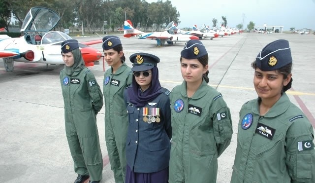 Pakistani air force girls top