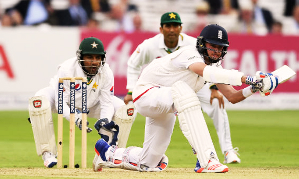 Pak-vs-england-2016-test-match-lead